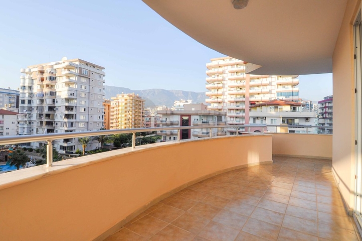 شقة مفروشة - غرفة وصالة - قريبة من البحر - في مهموتلار / الانيا 