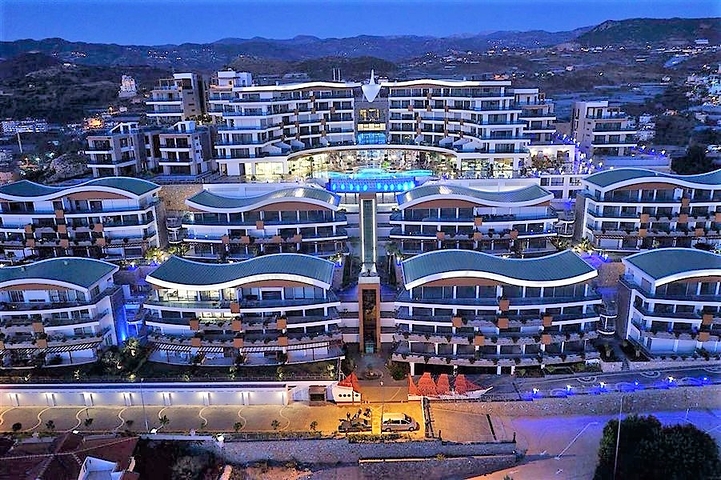 اطلالة بحرية - مجمع فاخر - شقة غرفتين وصالة - في كوناكليه / الانيا 