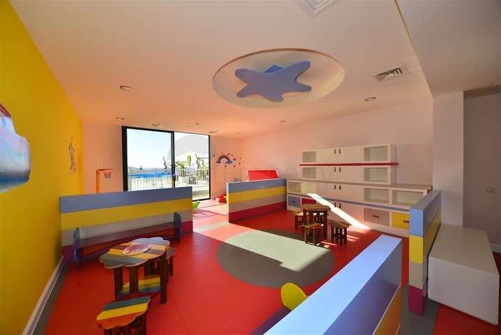 اطلالة بحرية - مجمع فاخر - شقة غرفتين وصالة - في كوناكليه / الانيا 