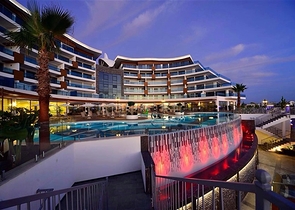 اطلالة بحرية - مجمع فاخر - شقة غرفتين وصالة - في كوناكليه / الانيا 