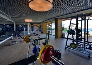 اطلالة بحرية - مجمع فاخر - شقة غرفتين وصالة - في كوناكليه / الانيا 