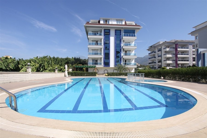 مناسبة للعطلات او الاقامة الدائمة - شقة غرفة وصالة مع الاثاث - في منطقة كاستل / الانيا 