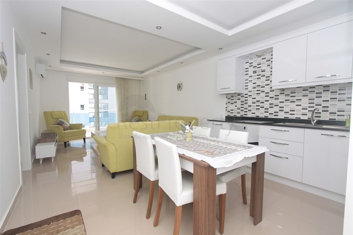 مناسبة للعطلات او الاقامة الدائمة - شقة غرفة وصالة مع الاثاث - في منطقة كاستل / الانيا 