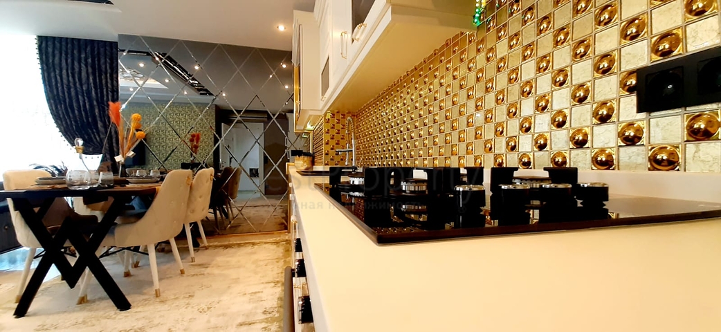 على البحر مباشرة - شقة فاخرة - تصميم غرفتين وصالة - مجمع فاخر - في مهموتلار / الانيا 