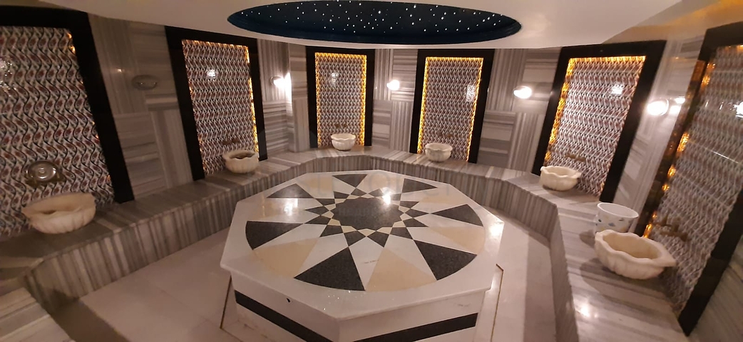 على البحر مباشرة - شقة فاخرة - تصميم غرفتين وصالة - مجمع فاخر - في مهموتلار / الانيا 