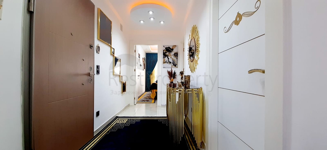 على البحر مباشرة - شقة فاخرة - تصميم غرفتين وصالة - مجمع فاخر - في مهموتلار / الانيا 