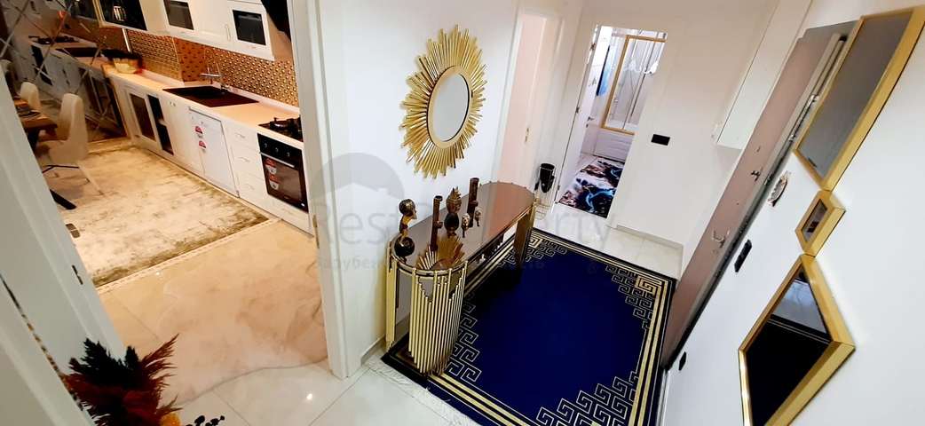 على البحر مباشرة - شقة فاخرة - تصميم غرفتين وصالة - مجمع فاخر - في مهموتلار / الانيا 