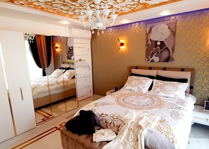 على البحر مباشرة - شقة فاخرة - تصميم غرفتين وصالة - مجمع فاخر - في مهموتلار / الانيا 