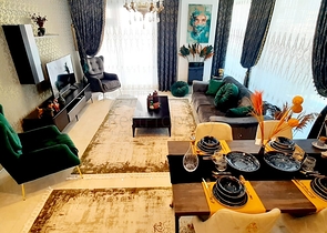 على البحر مباشرة - شقة فاخرة - تصميم غرفتين وصالة - مجمع فاخر - في مهموتلار / الانيا 