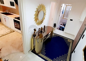 على البحر مباشرة - شقة فاخرة - تصميم غرفتين وصالة - مجمع فاخر - في مهموتلار / الانيا 