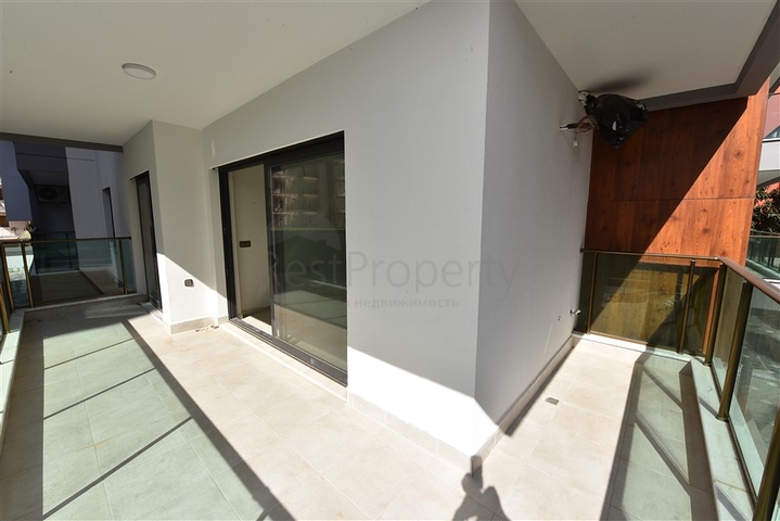 ضمن مجمع على البحر مباشرة - شقة غرفتين وصالة - ضمن مجمع - في مهموتلار / الانيا 