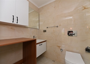 ضمن مجمع على البحر مباشرة - شقة غرفتين وصالة - ضمن مجمع - في مهموتلار / الانيا 