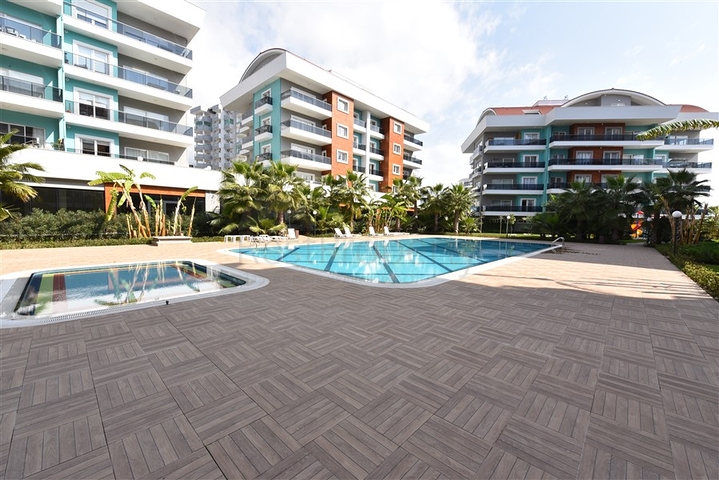 شقة  3 غرف وصالة - مطبخ منفصل -ضمن مجمع حديث - في اوبا / الانيا 