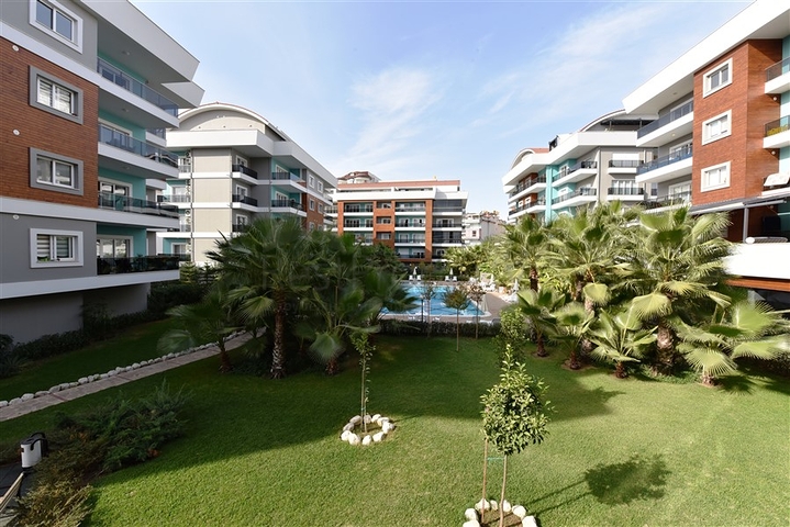 شقة  3 غرف وصالة - مطبخ منفصل -ضمن مجمع حديث - في اوبا / الانيا 