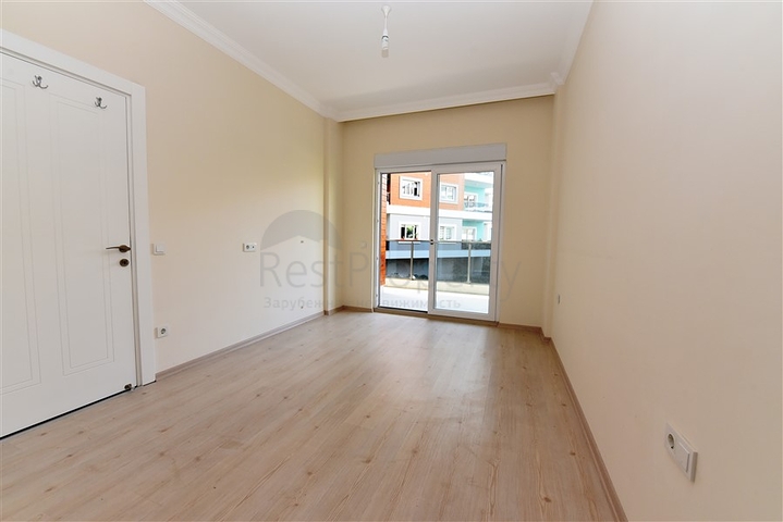 شقة  3 غرف وصالة - مطبخ منفصل -ضمن مجمع حديث - في اوبا / الانيا 