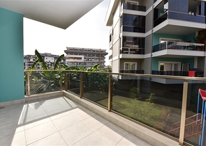 شقة  3 غرف وصالة - مطبخ منفصل -ضمن مجمع حديث - في اوبا / الانيا 