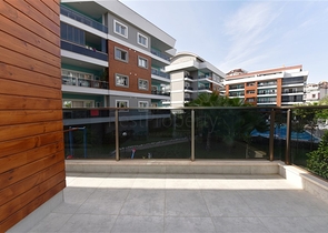 شقة  3 غرف وصالة - مطبخ منفصل -ضمن مجمع حديث - في اوبا / الانيا 