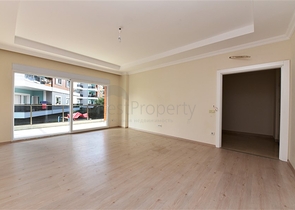 شقة  3 غرف وصالة - مطبخ منفصل -ضمن مجمع حديث - في اوبا / الانيا 