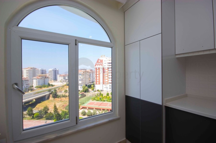 اطلالة جبلية خلابة - شقة عائلية 2 غرفة وصالة - ضمن مجمع سكني في منطقة هادئة وقريبة من المركز - جيكجلي / الانيا