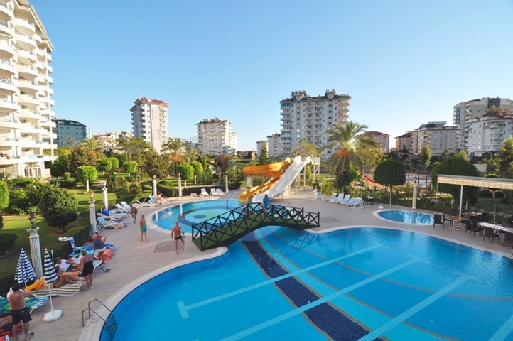 اطلالة جبلية خلابة - شقة عائلية 2 غرفة وصالة - ضمن مجمع سكني في منطقة هادئة وقريبة من المركز - جيكجلي / الانيا