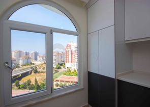 اطلالة جبلية خلابة - شقة عائلية 2 غرفة وصالة - ضمن مجمع سكني في منطقة هادئة وقريبة من المركز - جيكجلي / الانيا