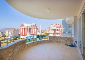 اطلالة جبلية خلابة - شقة عائلية 2 غرفة وصالة - ضمن مجمع سكني في منطقة هادئة وقريبة من المركز - جيكجلي / الانيا