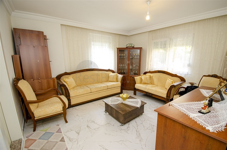 شقة واسعة  4 + 1 في أونجالي كونيالتي أنطاليا