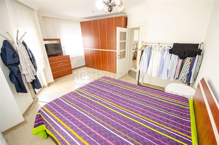 شقة واسعة  4 + 1 في أونجالي كونيالتي أنطاليا