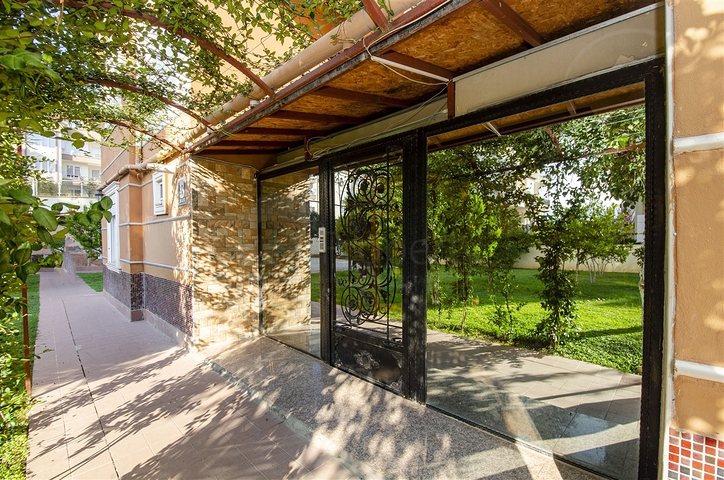 شقة واسعة  4 + 1 في أونجالي كونيالتي أنطاليا