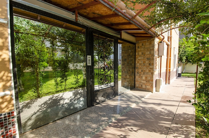 شقة واسعة  4 + 1 في أونجالي كونيالتي أنطاليا