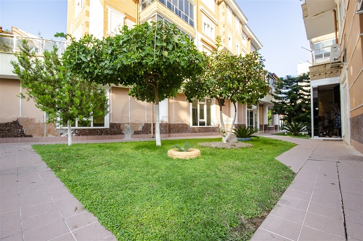 شقة واسعة  4 + 1 في أونجالي كونيالتي أنطاليا