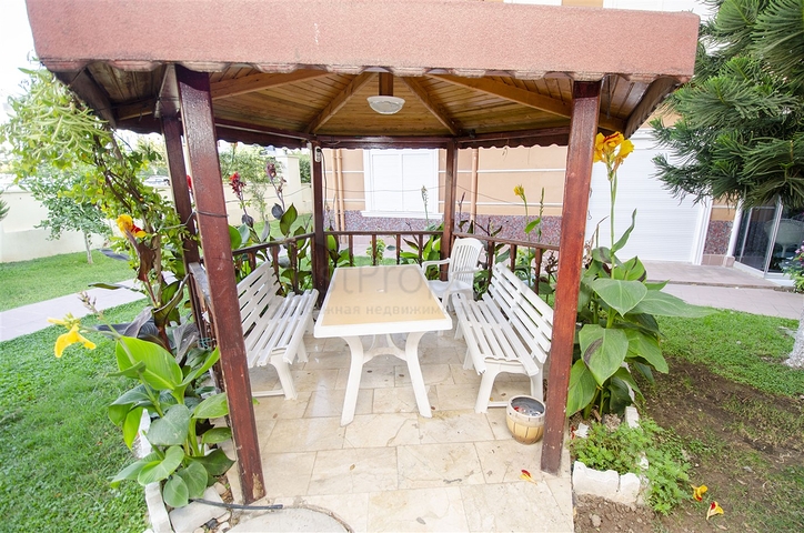 شقة واسعة  4 + 1 في أونجالي كونيالتي أنطاليا