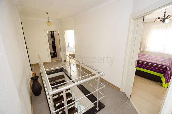 شقة واسعة  4 + 1 في أونجالي كونيالتي أنطاليا