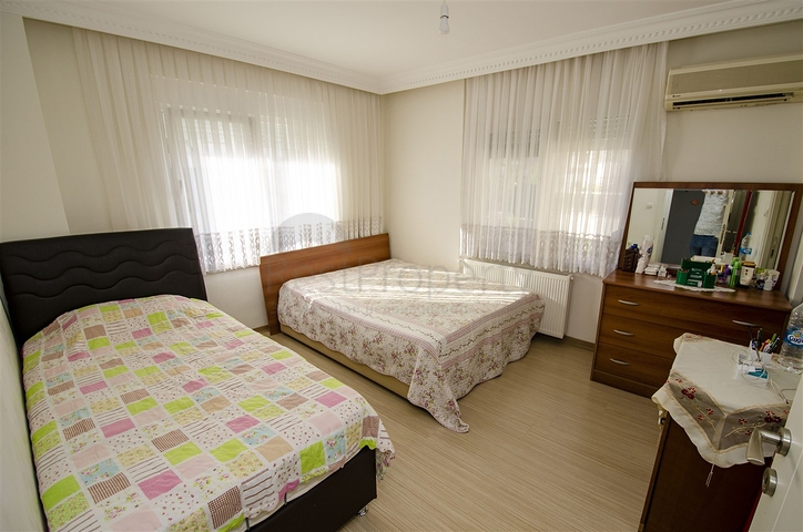 شقة واسعة  4 + 1 في أونجالي كونيالتي أنطاليا