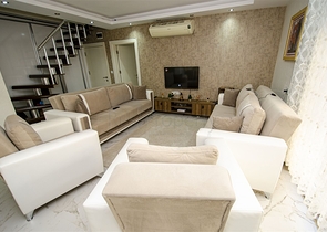 شقة واسعة  4 + 1 في أونجالي كونيالتي أنطاليا