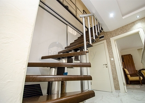 شقة واسعة  4 + 1 في أونجالي كونيالتي أنطاليا