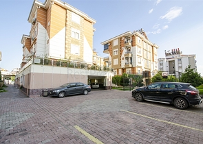 شقة واسعة  4 + 1 في أونجالي كونيالتي أنطاليا