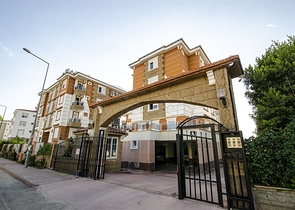 شقة واسعة  4 + 1 في أونجالي كونيالتي أنطاليا