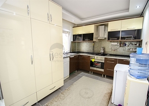 شقة واسعة  4 + 1 في أونجالي كونيالتي أنطاليا