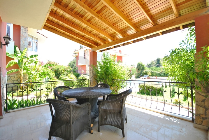 فيلا 3 + 1 مع اثاث في جاميوفا كيمير