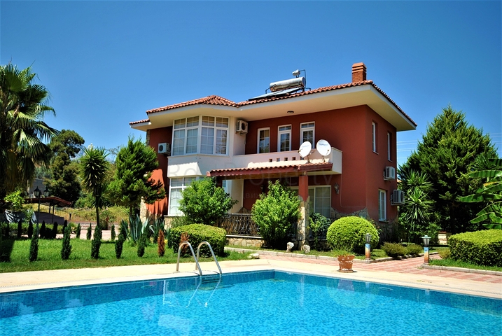 فيلا 3 + 1 مع اثاث في جاميوفا كيمير