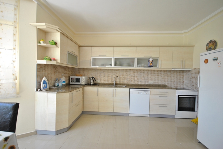 فيلا 3 + 1 مع اثاث في جاميوفا كيمير