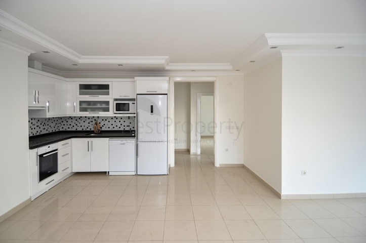 شقة ضمن مجمع عائلي مميز - تصميم 2 غرفة وصالة - في كاستل  / الانيا