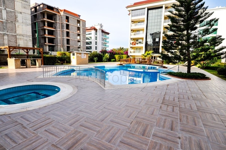 شقة ضمن مجمع عائلي مميز - تصميم 2 غرفة وصالة - في كاستل  / الانيا