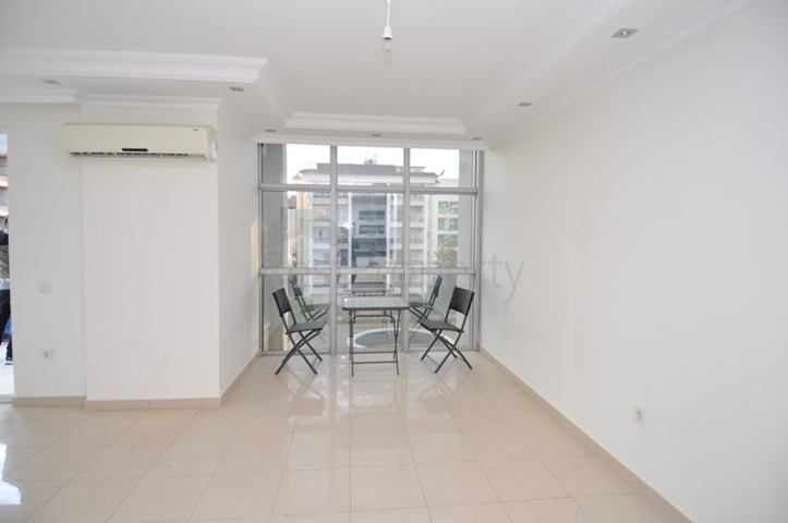 شقة ضمن مجمع عائلي مميز - تصميم 2 غرفة وصالة - في كاستل  / الانيا