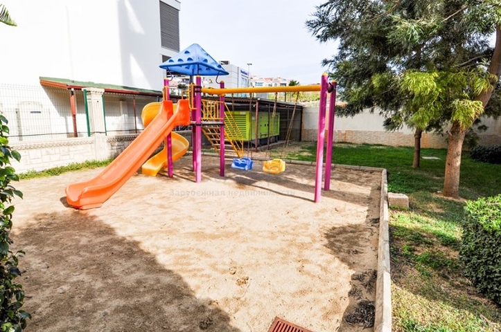 شقة ضمن مجمع عائلي مميز - تصميم 2 غرفة وصالة - في كاستل  / الانيا