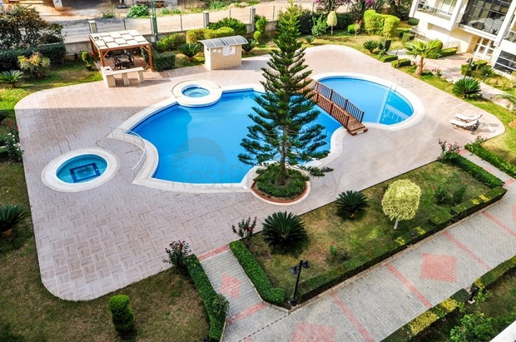 شقة ضمن مجمع عائلي مميز - تصميم 2 غرفة وصالة - في كاستل  / الانيا