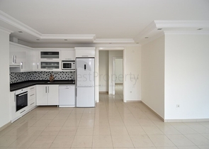 شقة ضمن مجمع عائلي مميز - تصميم 2 غرفة وصالة - في كاستل  / الانيا