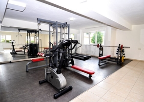 شقة ضمن مجمع عائلي مميز - تصميم 2 غرفة وصالة - في كاستل  / الانيا