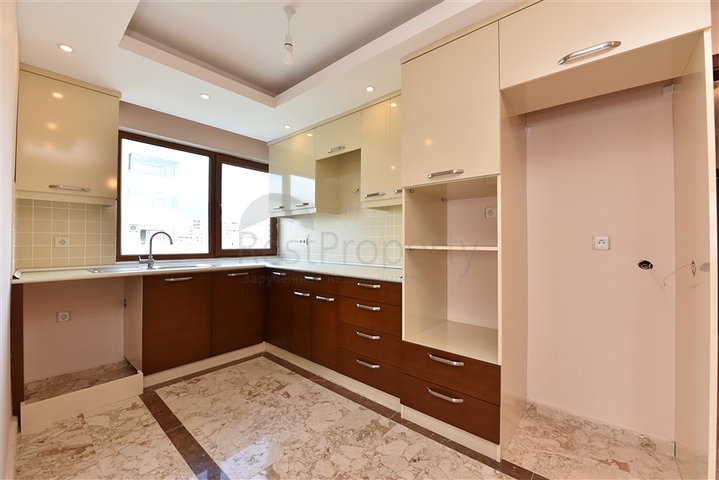 اول صف على البحر - شقق 2 غرفة وصالة - ضمن مجمع سكني حديث 2019 - في مهموتلار / الانيا 